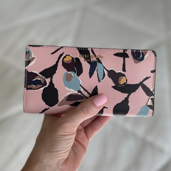 Kate Spade wallet - Picture 3 of 10